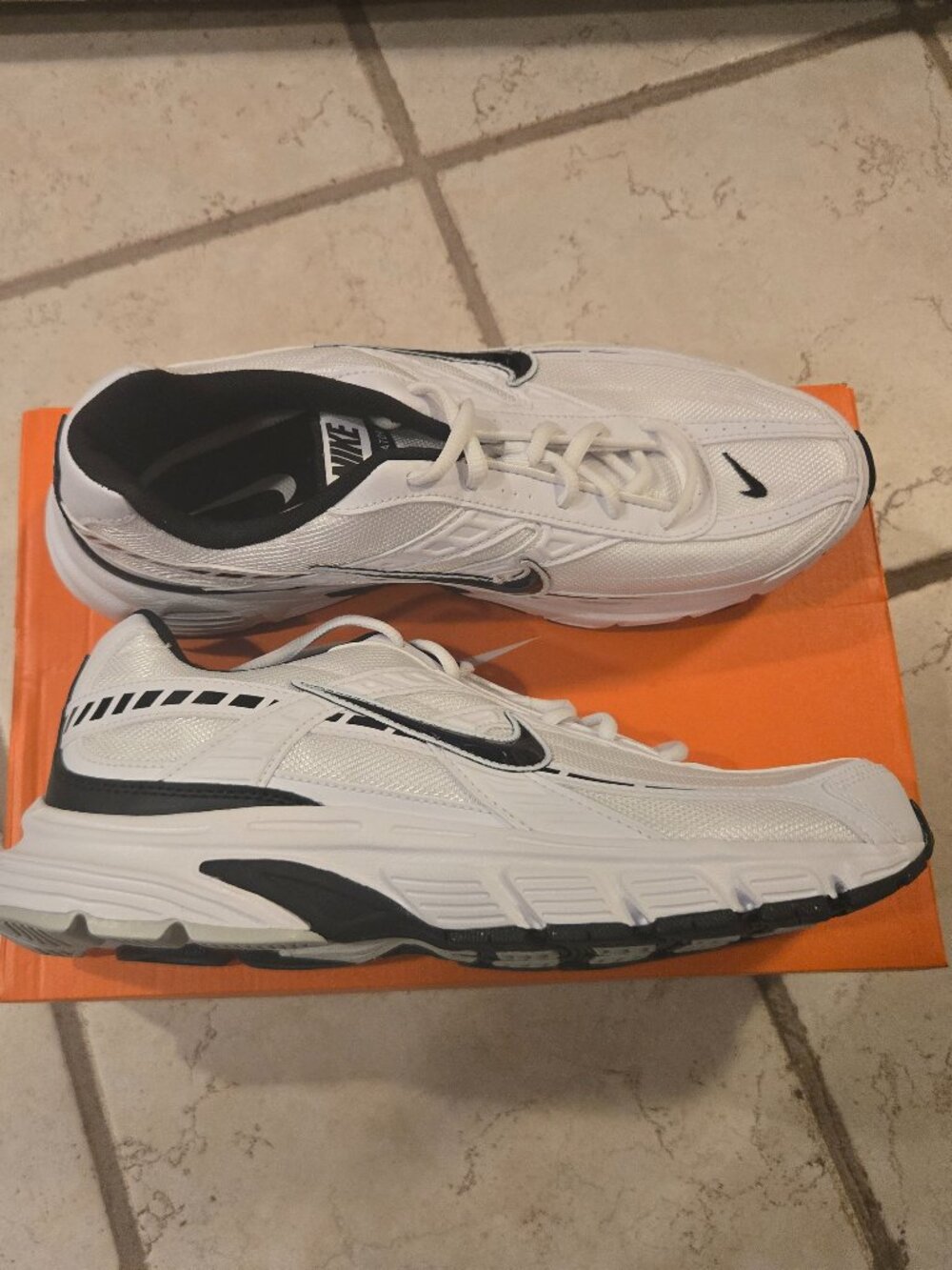 NEW Nike Initiator 394055 100 Men's White/Black Size 10 Shoes
